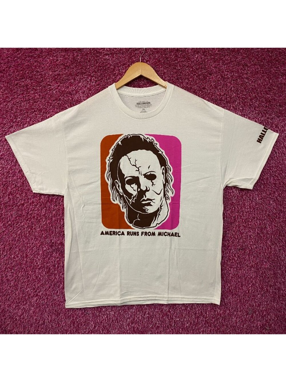Halloween "America Runs From Michael" Michael Myers T-Shirt XL